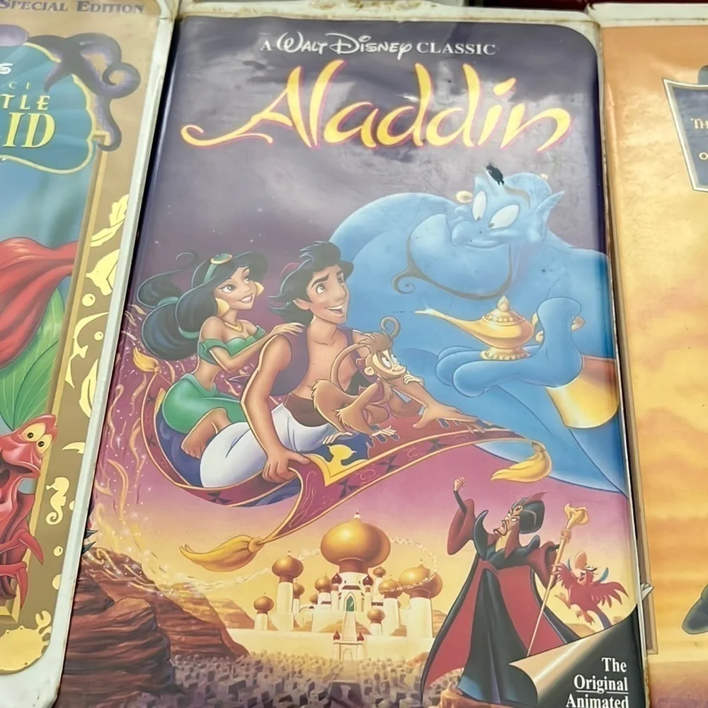 Walt Disney Lot if 5 VHS Tapes Little Mermaid Aladdin dinosaurs